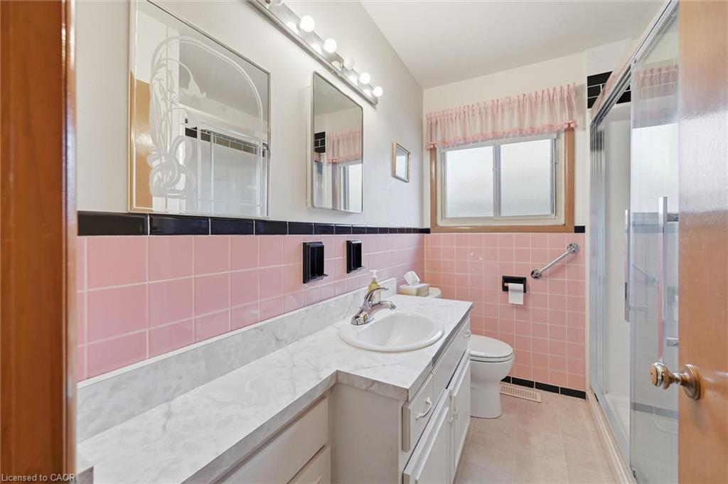 138 Luscombe Street Property Photo 21