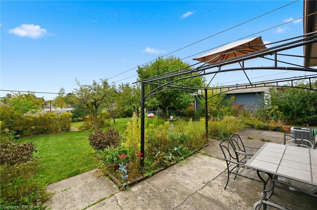 138 Luscombe Street Property Photo 30