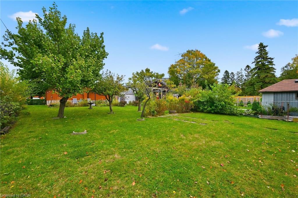 138 Luscombe Street Property Photo 33