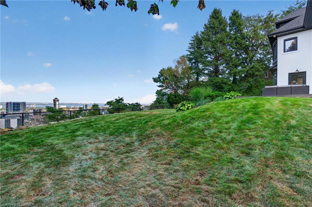 5 Bull's Lane Property Photo 45