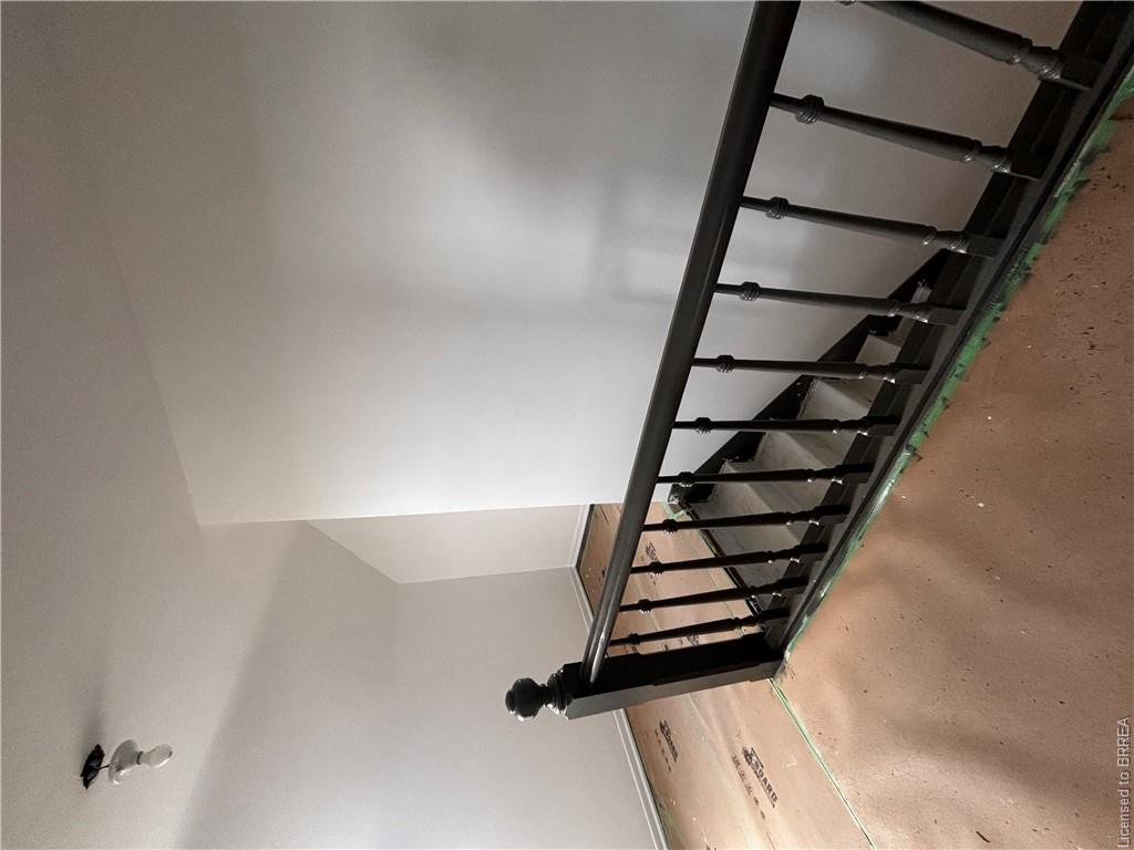 598 Mud Street E Property Photo 6