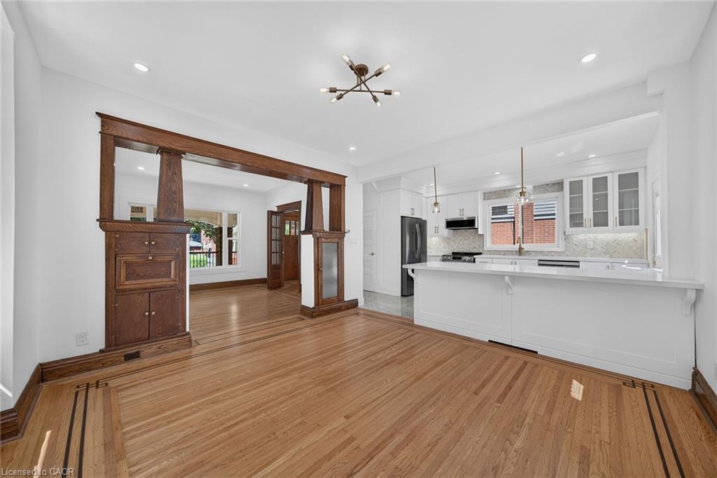 229 Park Row S Property Photo 23