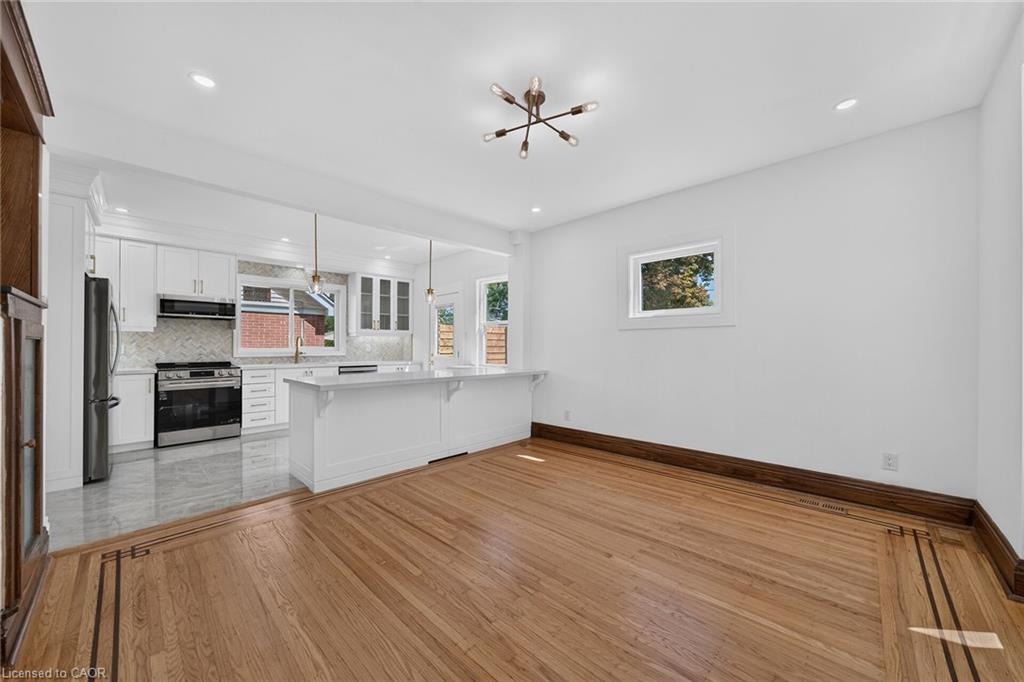 229 Park Row S Property Photo 24