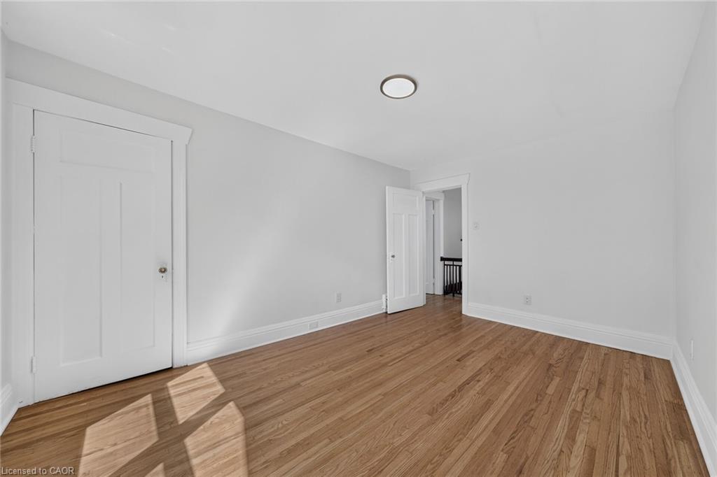 229 Park Row S Property Photo 31