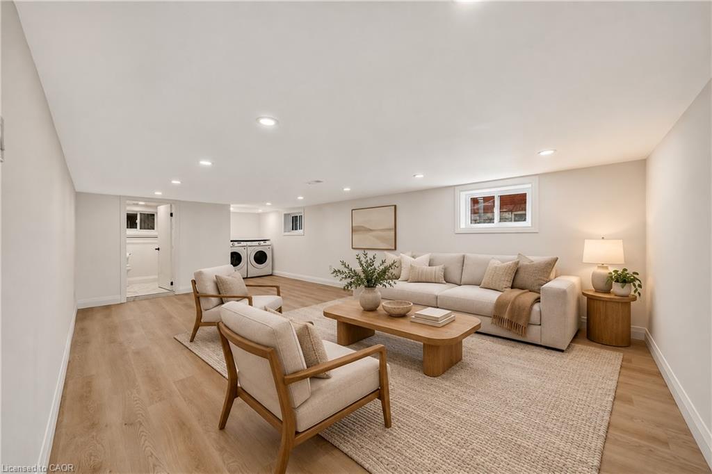 229 Park Row S Property Photo 32