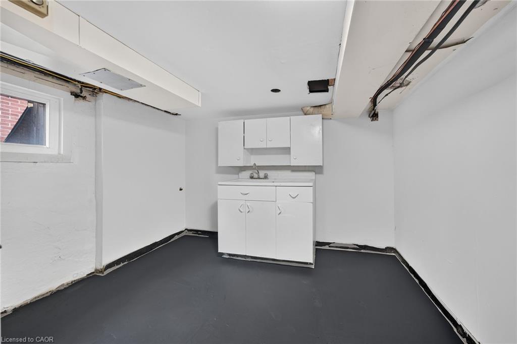 229 Park Row S Property Photo 39