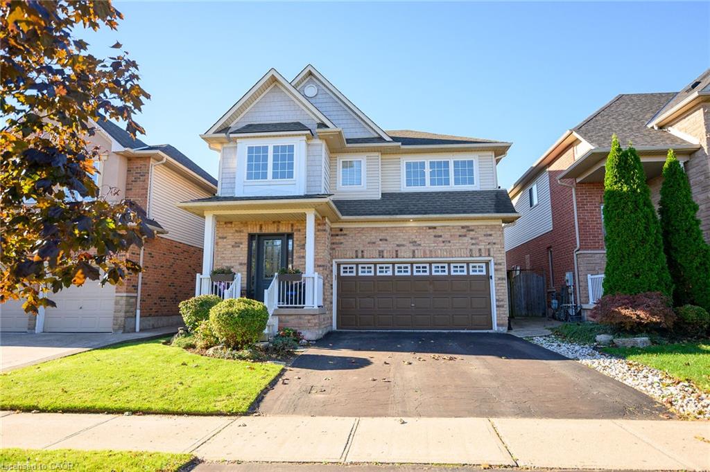 54 Vinifera Drive Property Photo 1