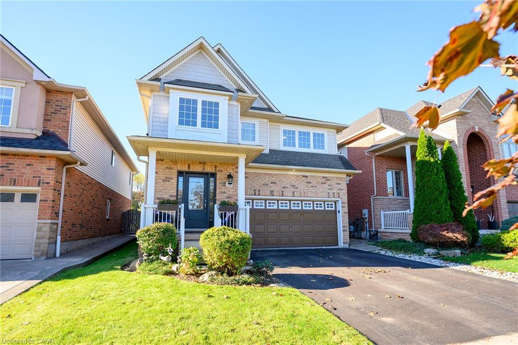 54 Vinifera Drive Property Photo 2