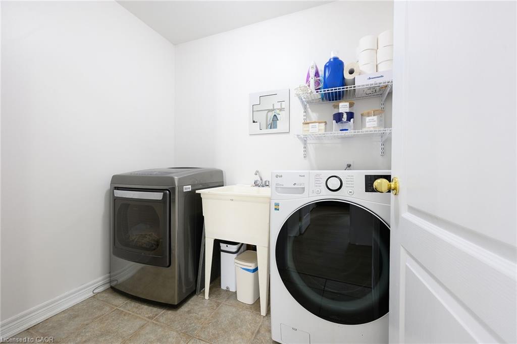 54 Vinifera Drive Property Photo 26