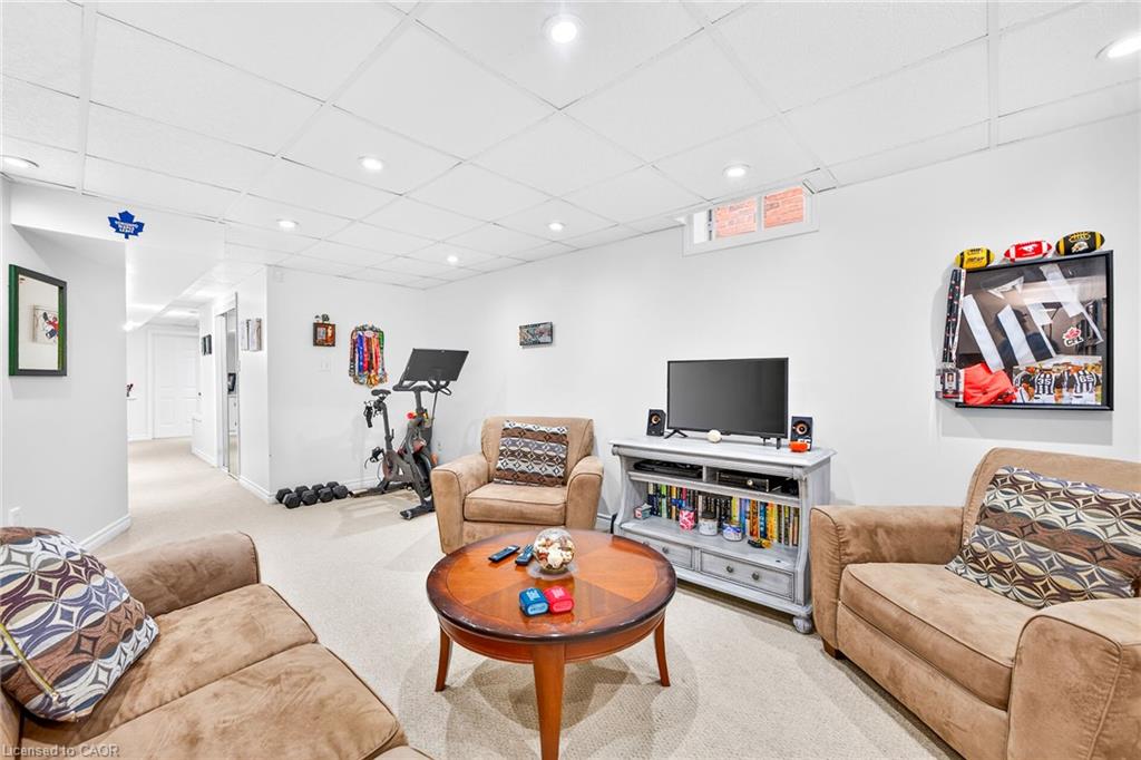 54 Vinifera Drive Property Photo 35