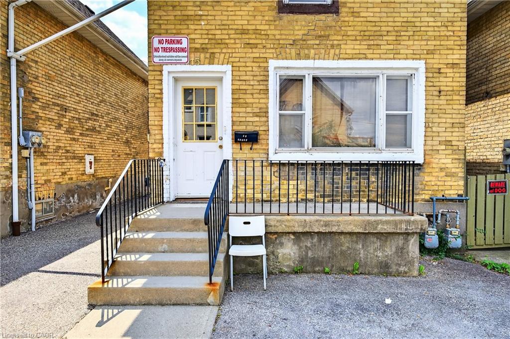 15 Warnock Street Property Photo 2