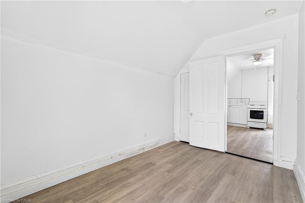 15 Warnock Street Property Photo 10