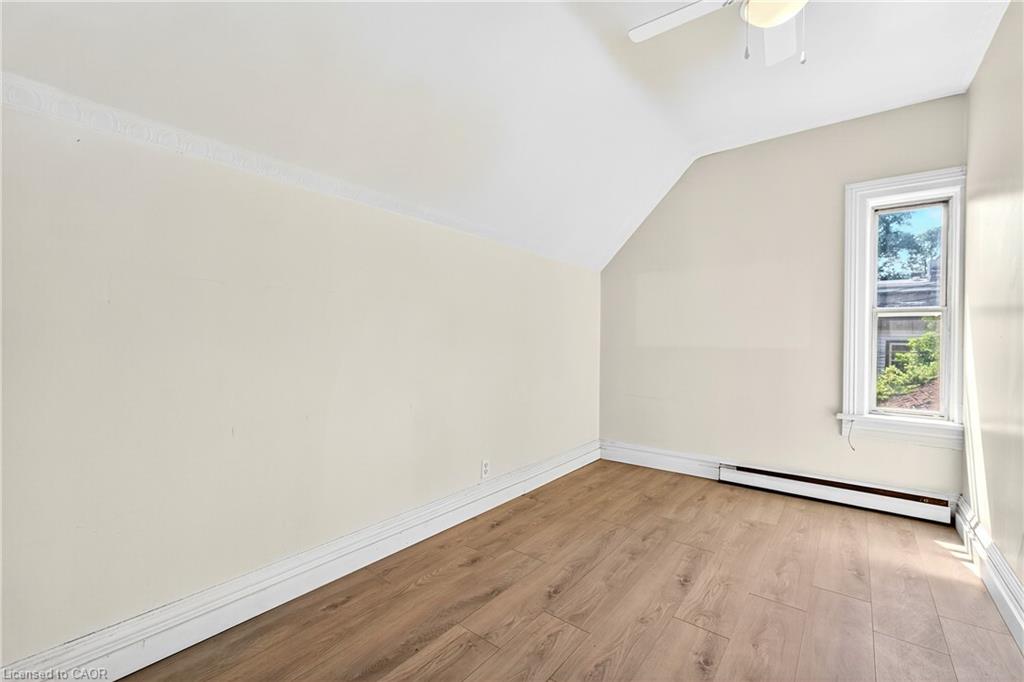 15 Warnock Street Property Photo 11