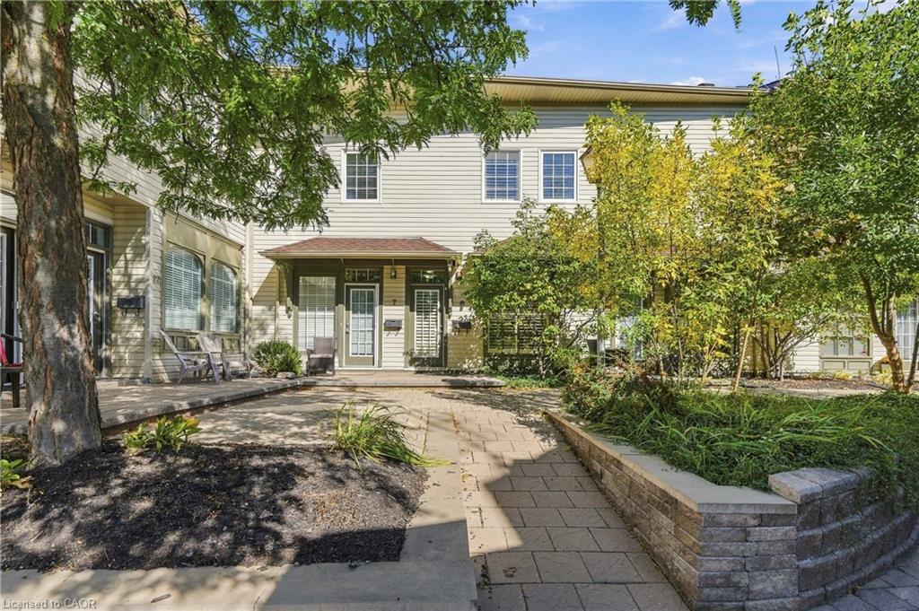 8-49 Ontario Street Property Photo 2
