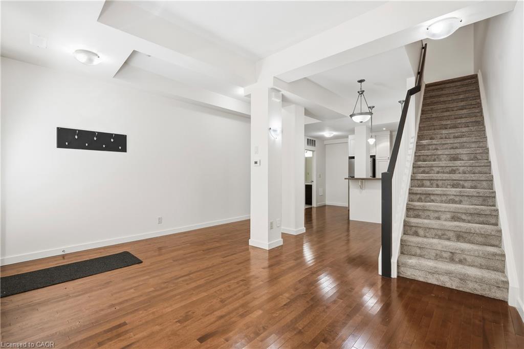 8-49 Ontario Street Property Photo 8