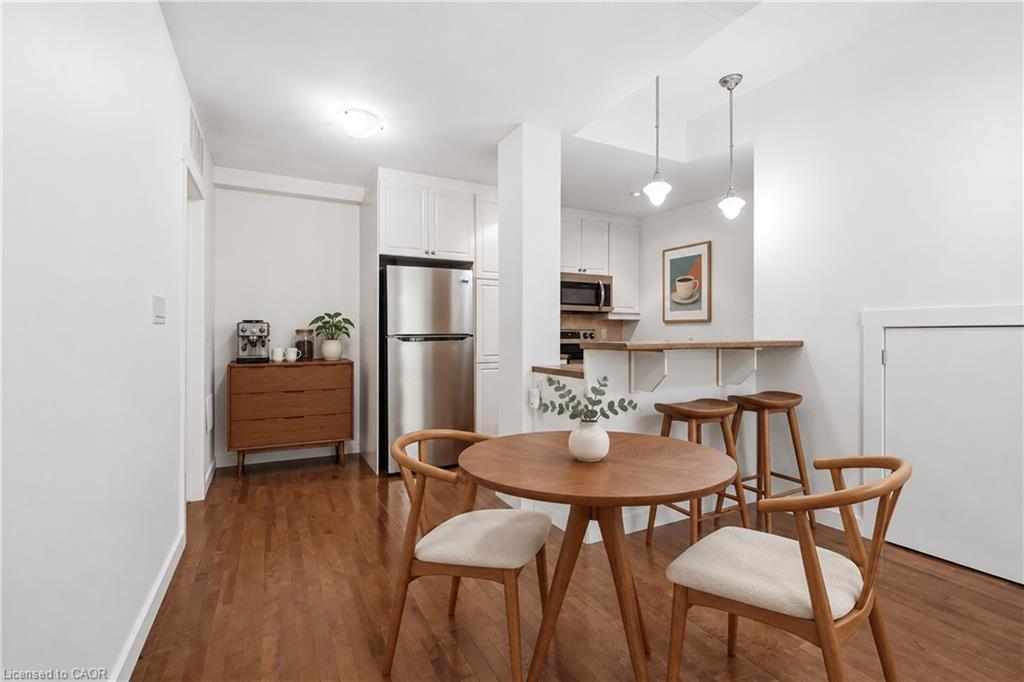 8-49 Ontario Street Property Photo 9