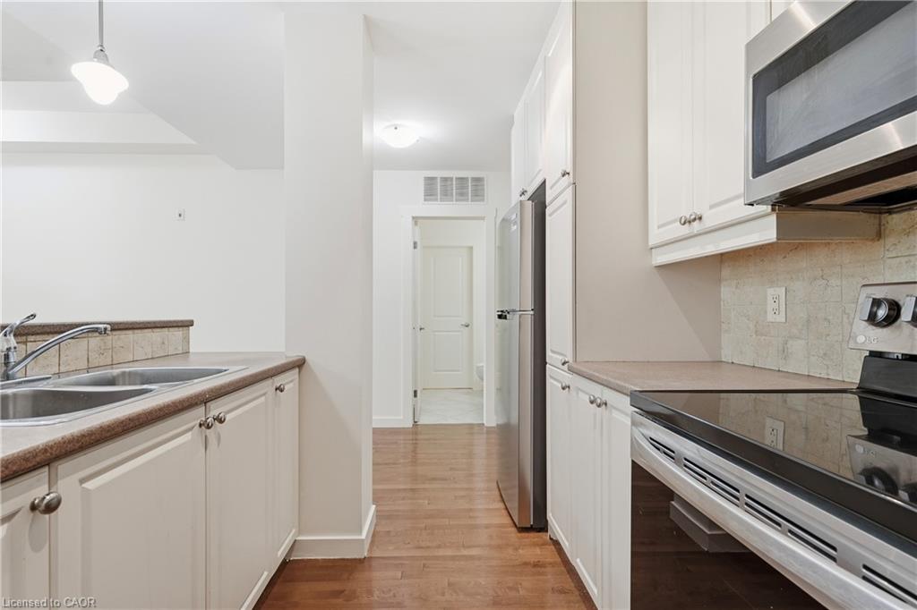 8-49 Ontario Street Property Photo 14
