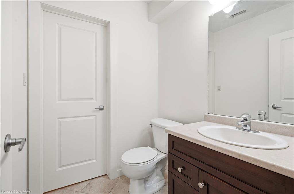8-49 Ontario Street Property Photo 15