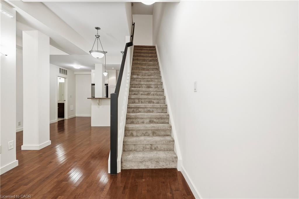 8-49 Ontario Street Property Photo 16