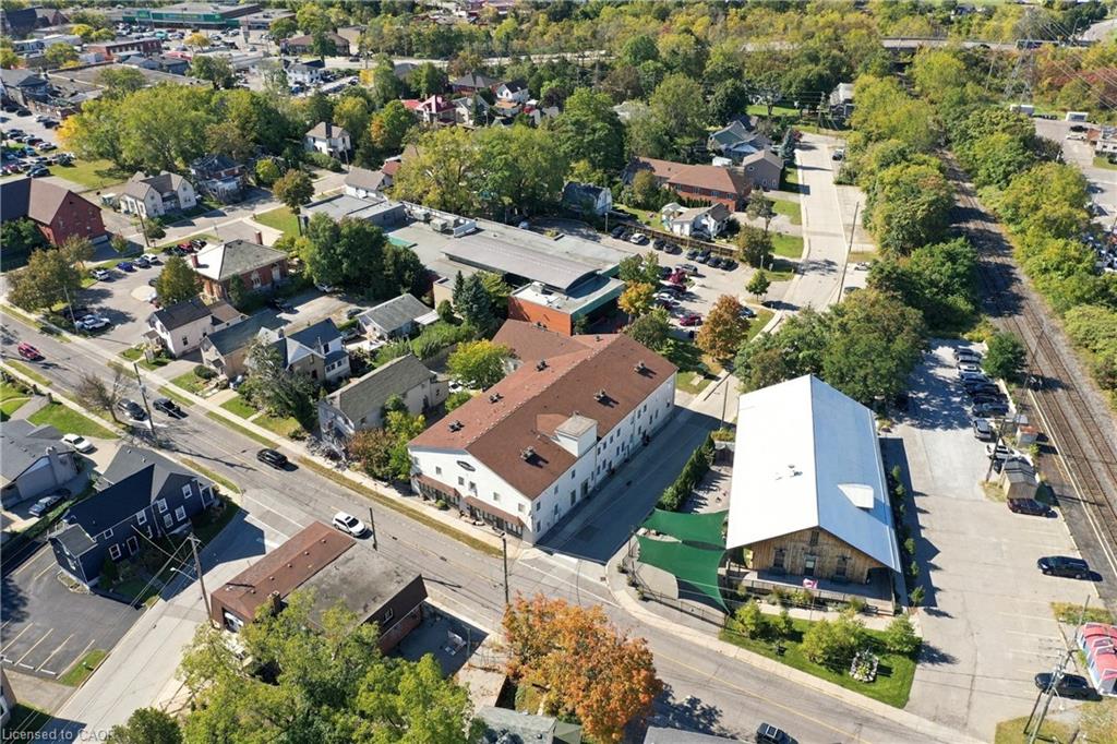 8-49 Ontario Street Property Photo 28
