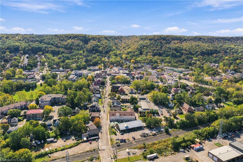8-49 Ontario Street Property Photo 30