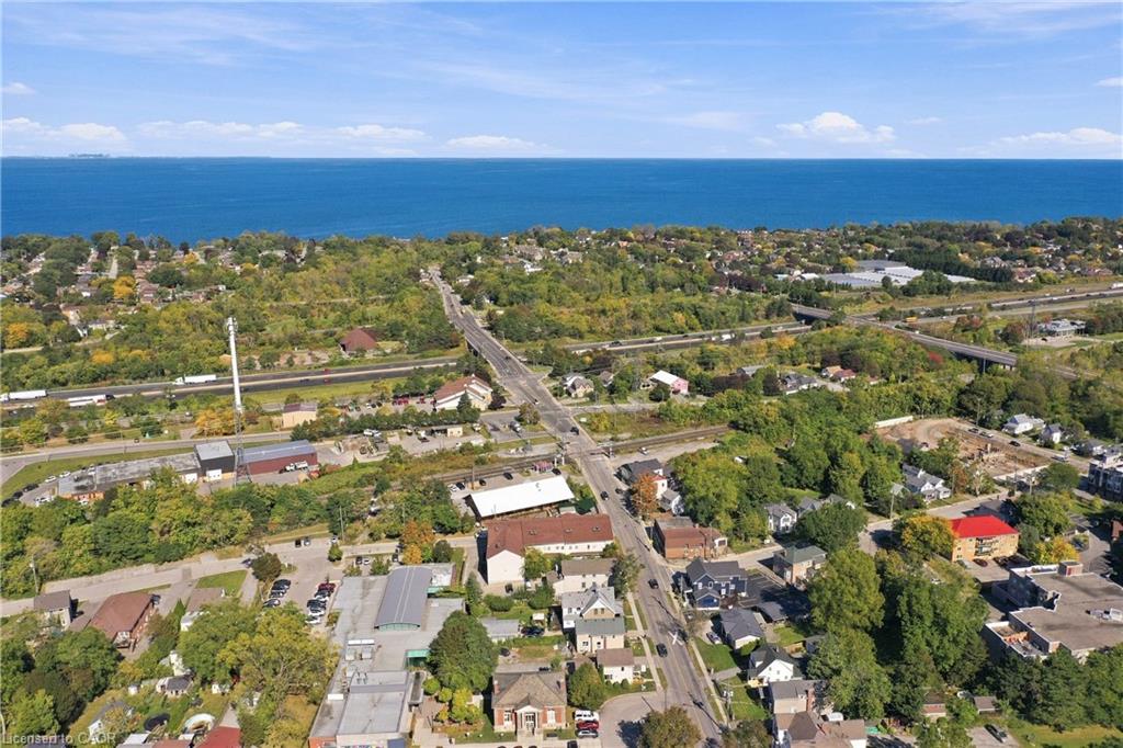 8-49 Ontario Street Property Photo 33