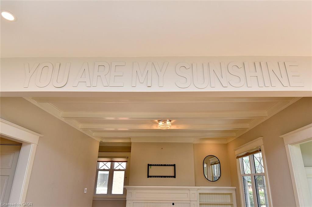 6 Nelles Boulevard Property Photo 9
