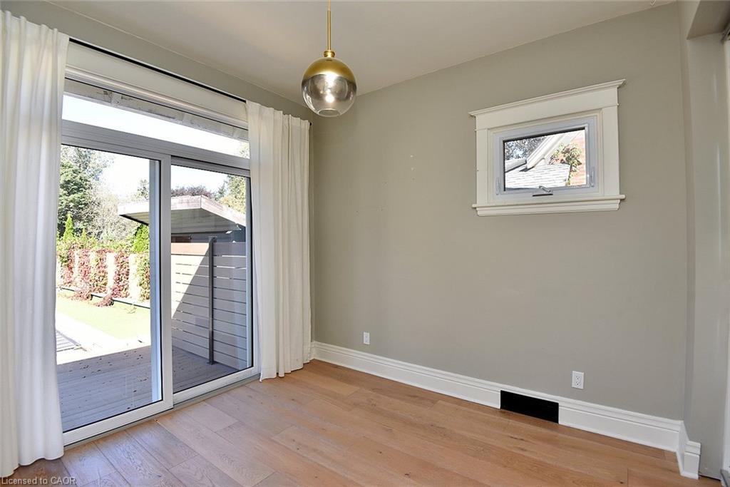 6 Nelles Boulevard Property Photo 25