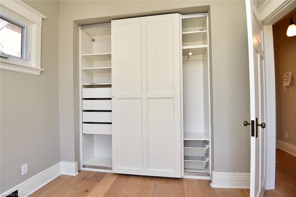 6 Nelles Boulevard Property Photo 26