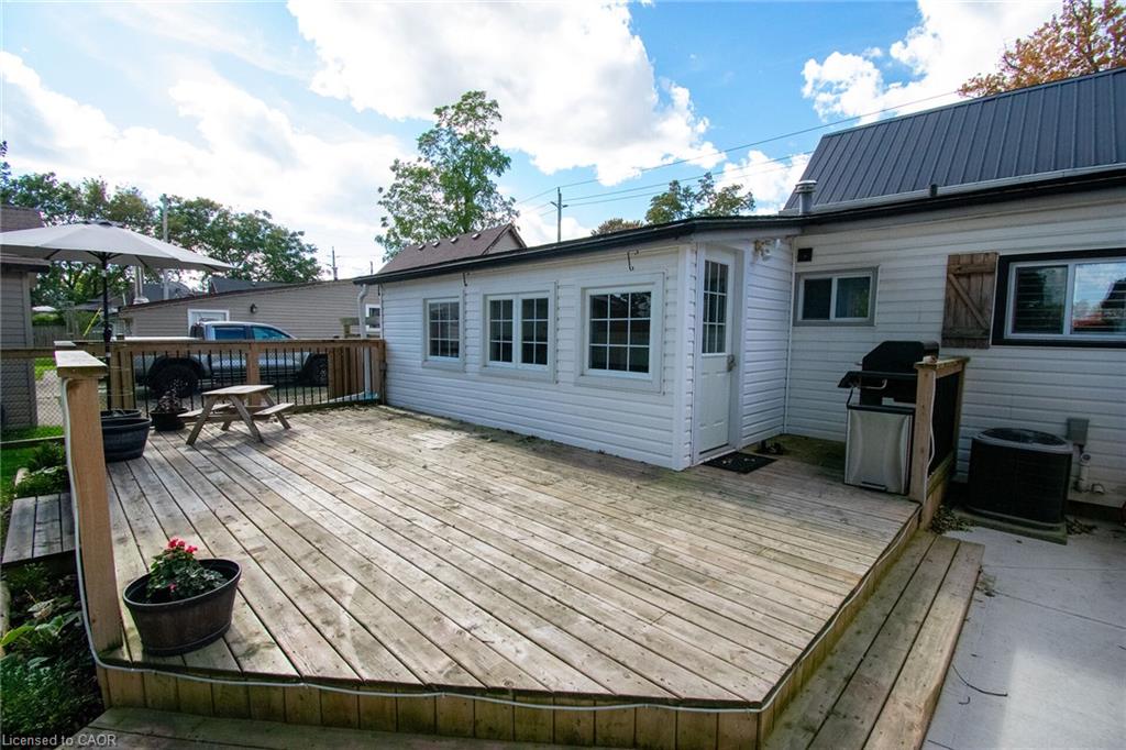 707 Tamarac Street Property Photo 34