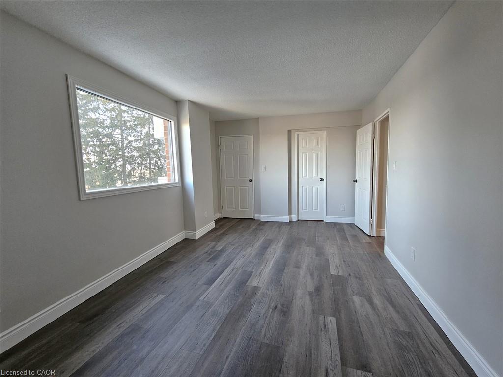 508-260 Sheldon Avenue N Property Photo 10