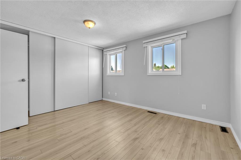 2-1135 Nellis Street Property Photo 13
