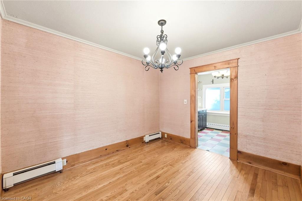 132 Base Line Road E Property Photo 23