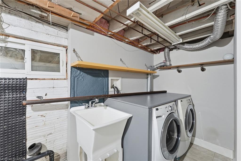 132 Base Line Road E Property Photo 40