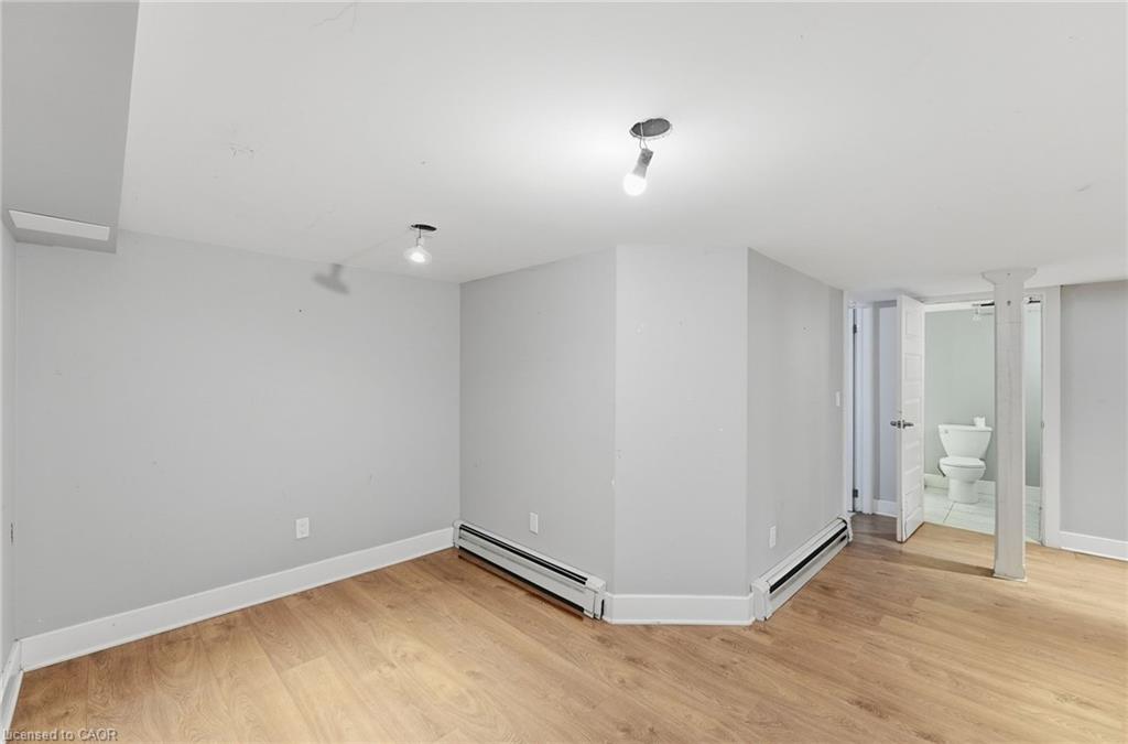 132 Base Line Road E Property Photo 41