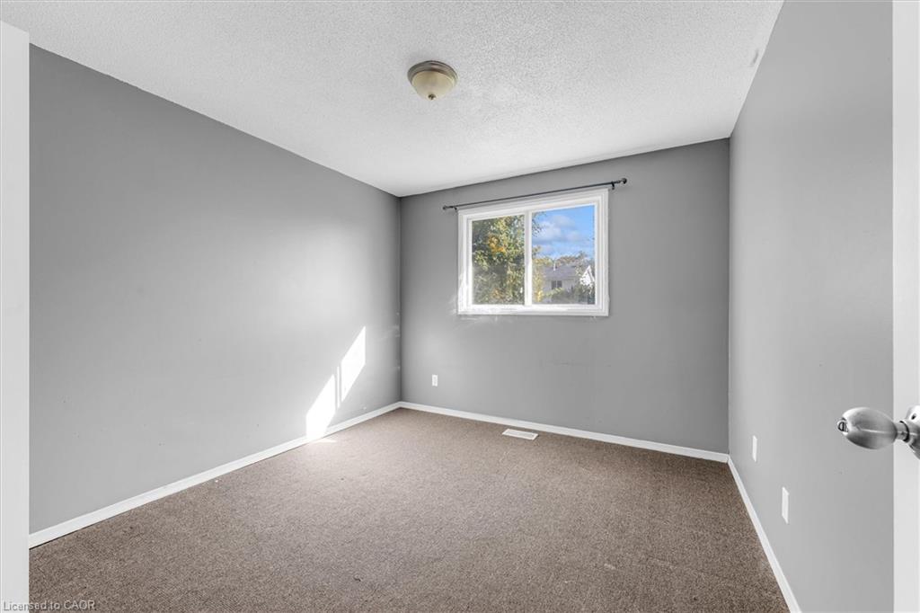 16 Crystal Court Property Photo 12