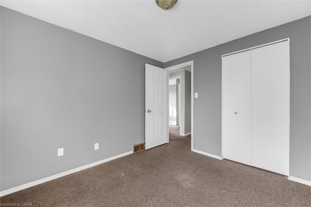 16 Crystal Court Property Photo 17