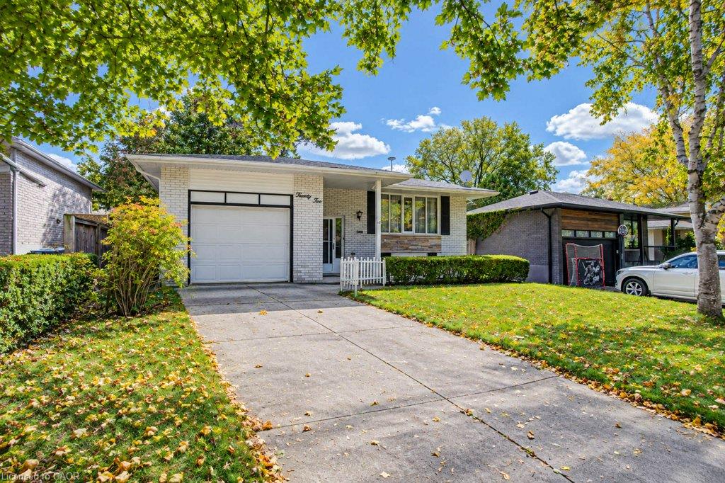 22 Clarke Street W Property Photo 2