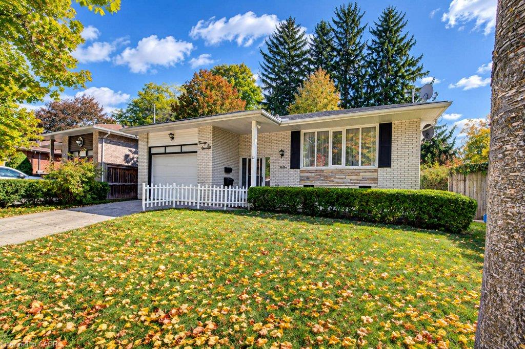 22 Clarke Street W Property Photo 3