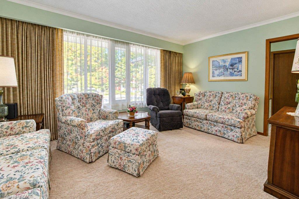 22 Clarke Street W Property Photo 7