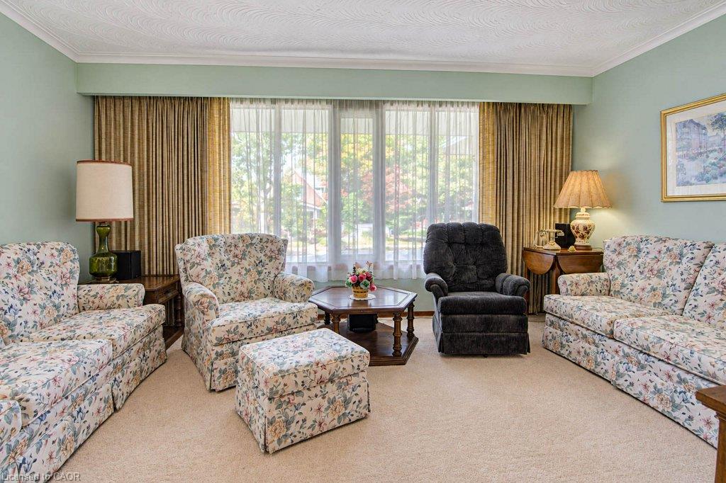 22 Clarke Street W Property Photo 8