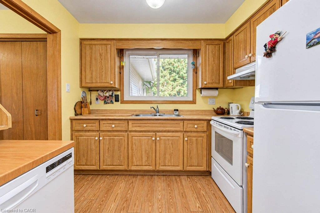 22 Clarke Street W Property Photo 13