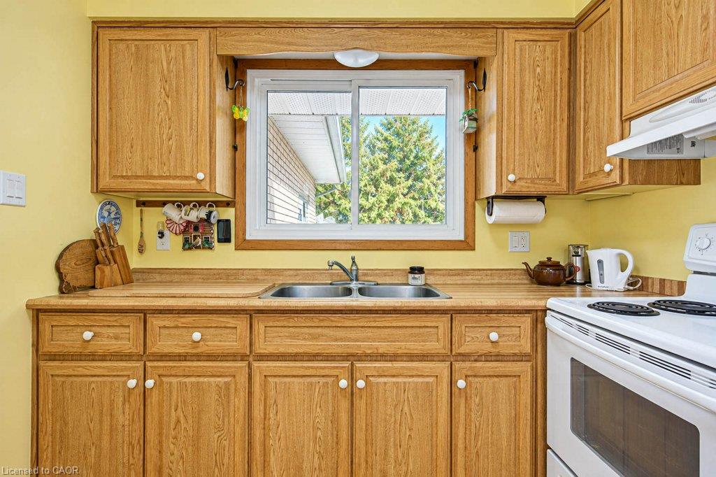 22 Clarke Street W Property Photo 16