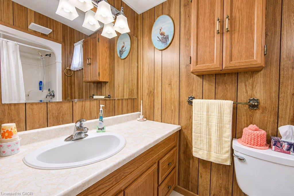 22 Clarke Street W Property Photo 33