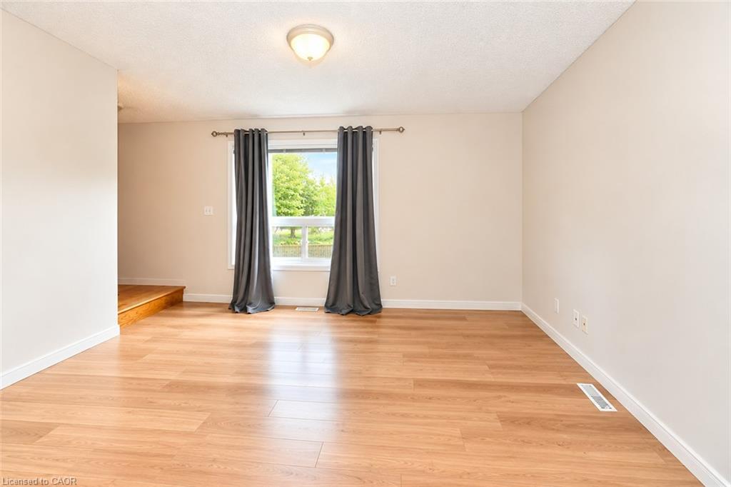 8-23 Howe Drive Property Photo 6