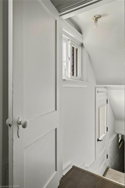 65 Edinburgh Avenue Property Photo 43