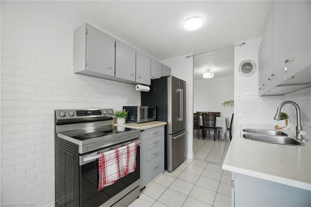 303-4 Kings Cross Road Property Photo 16