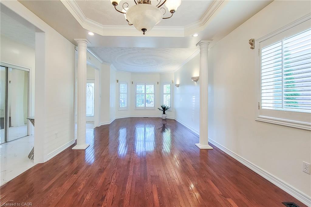 49 Stonehenge Drive Property Photo 12