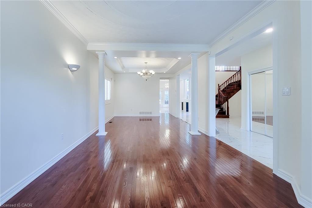 49 Stonehenge Drive Property Photo 13