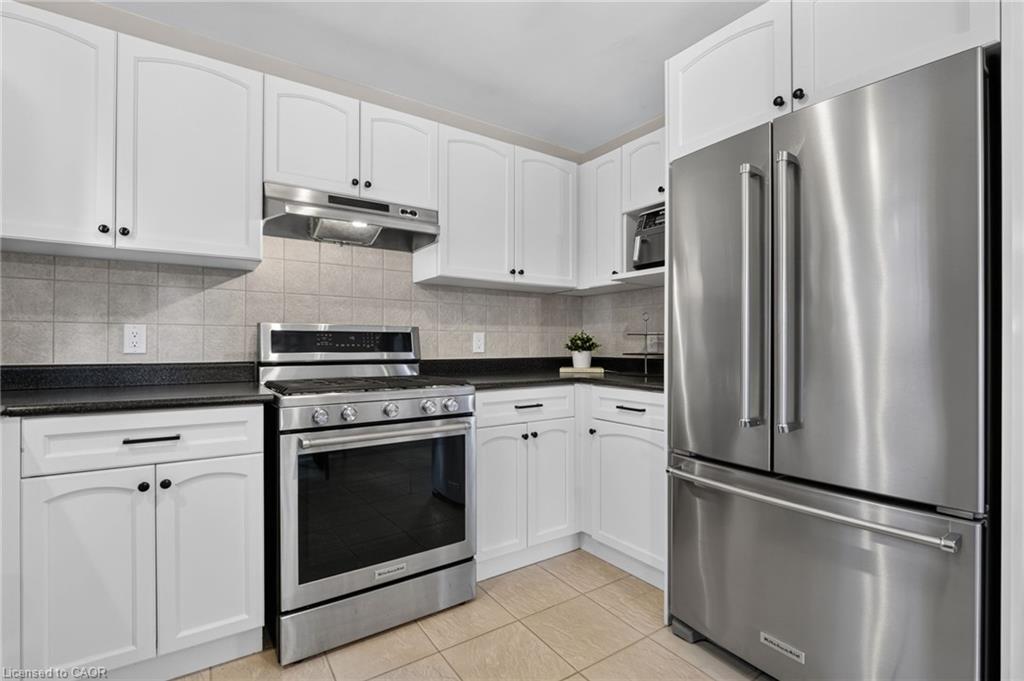 28 Holkham Avenue Property Photo 19
